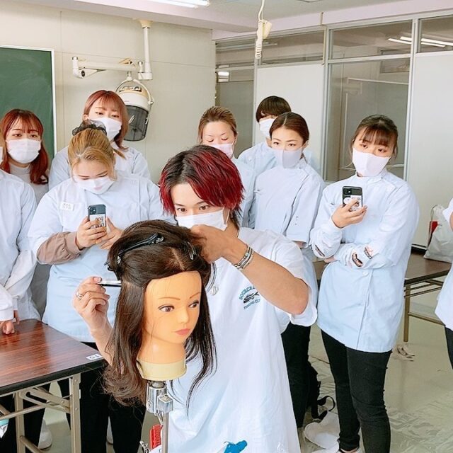 Eika美容専門学校 厚生労働大臣指定 学校法人 盈科学園 茨城県古河市